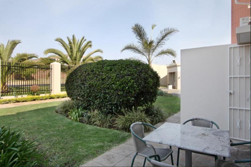 Vetho 1 Apartments Or Tambo Airport Johannesburg Exterior foto